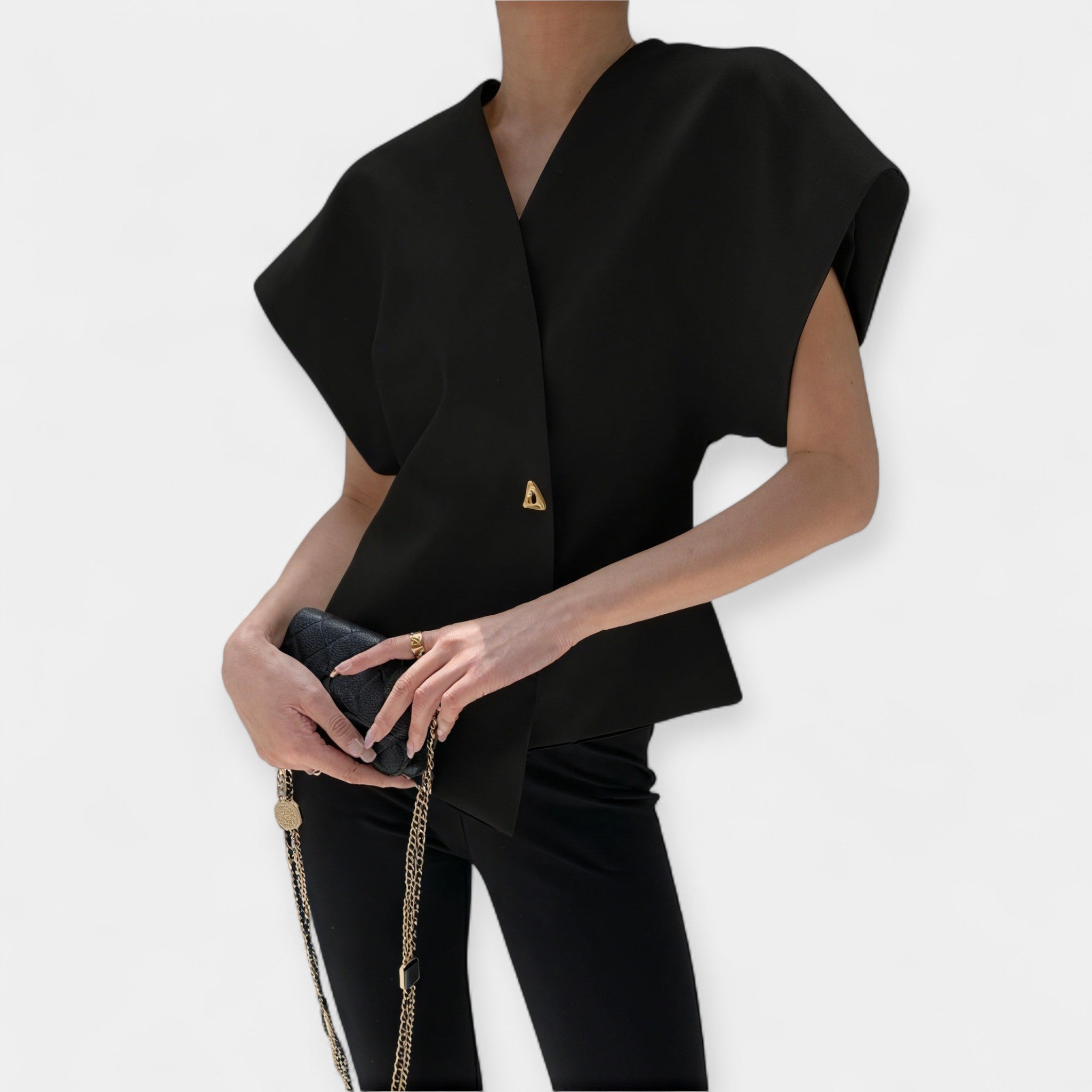 Lucia | Elegantne top minimalistliku disainiga
