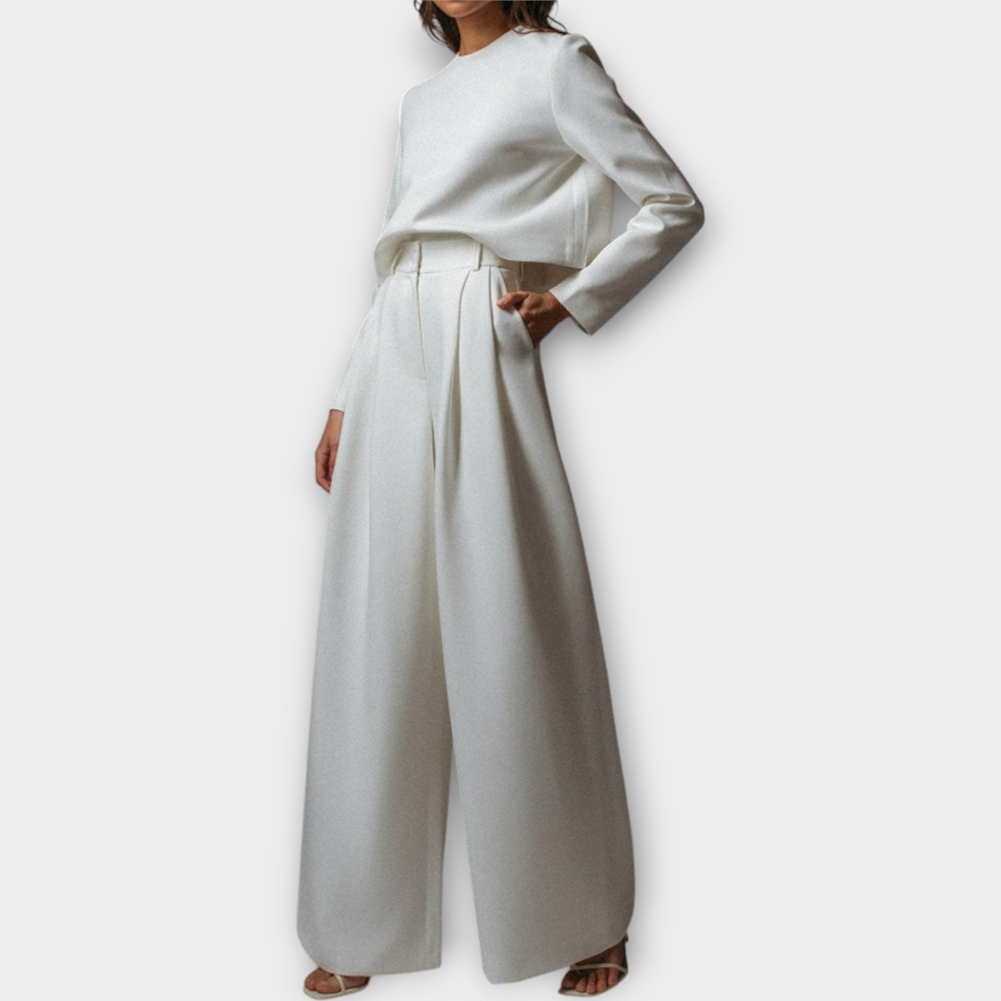 Raya | Elegantse lihtsuse ja ajatu stiiliga komplekt