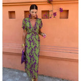 Lucinda | Boho V-kaelusega lilleline plisseeritud kleit