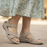 Holly | Soe elegantsus pehme taupe'is