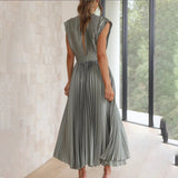 Benthe | Ajatu Klassikaline Kleid