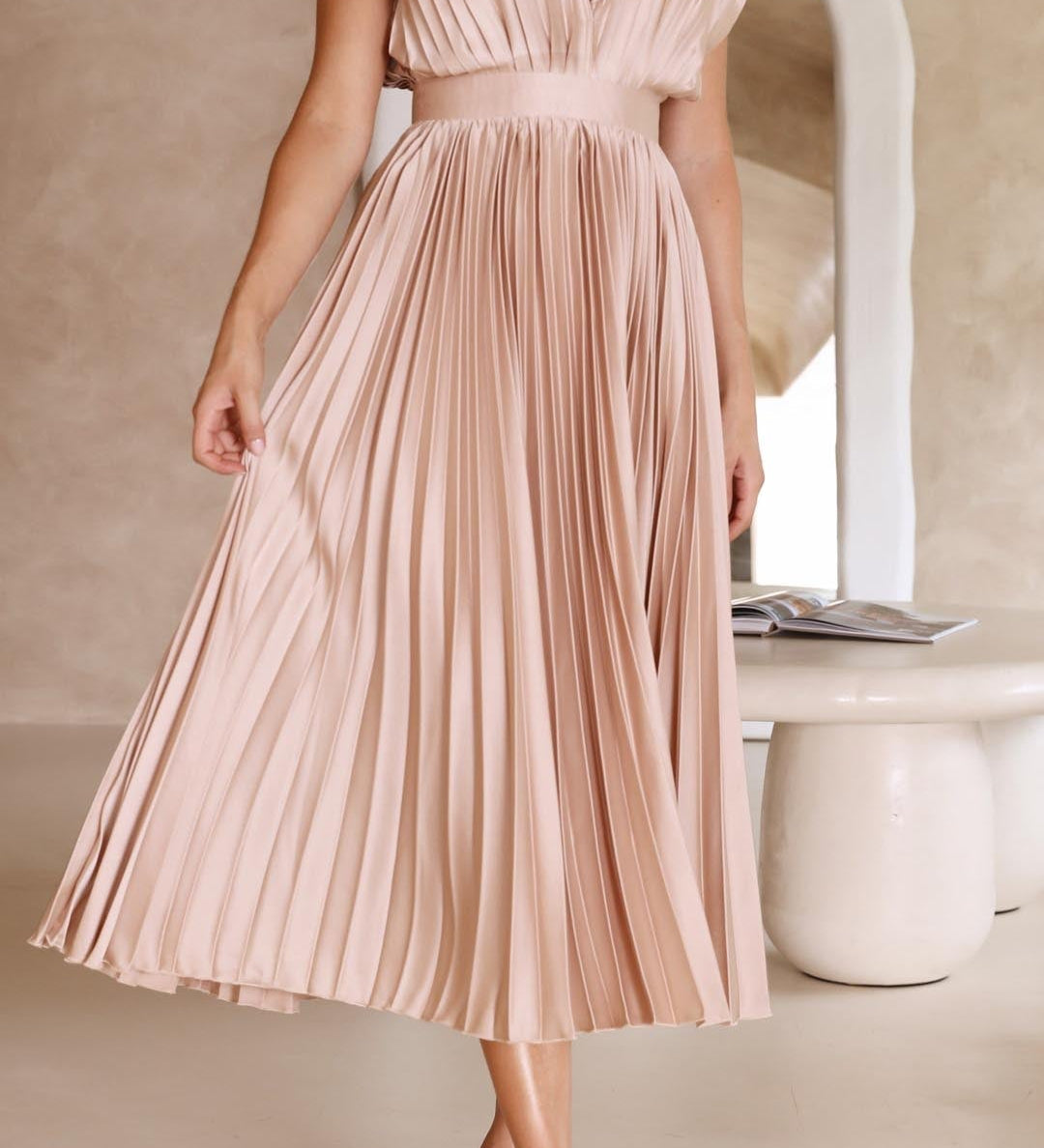 Isla | Elegantne plisseed kleit