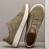 Uffe | MEESTELE NAHKSIKUD SLIP-ON KINGAD