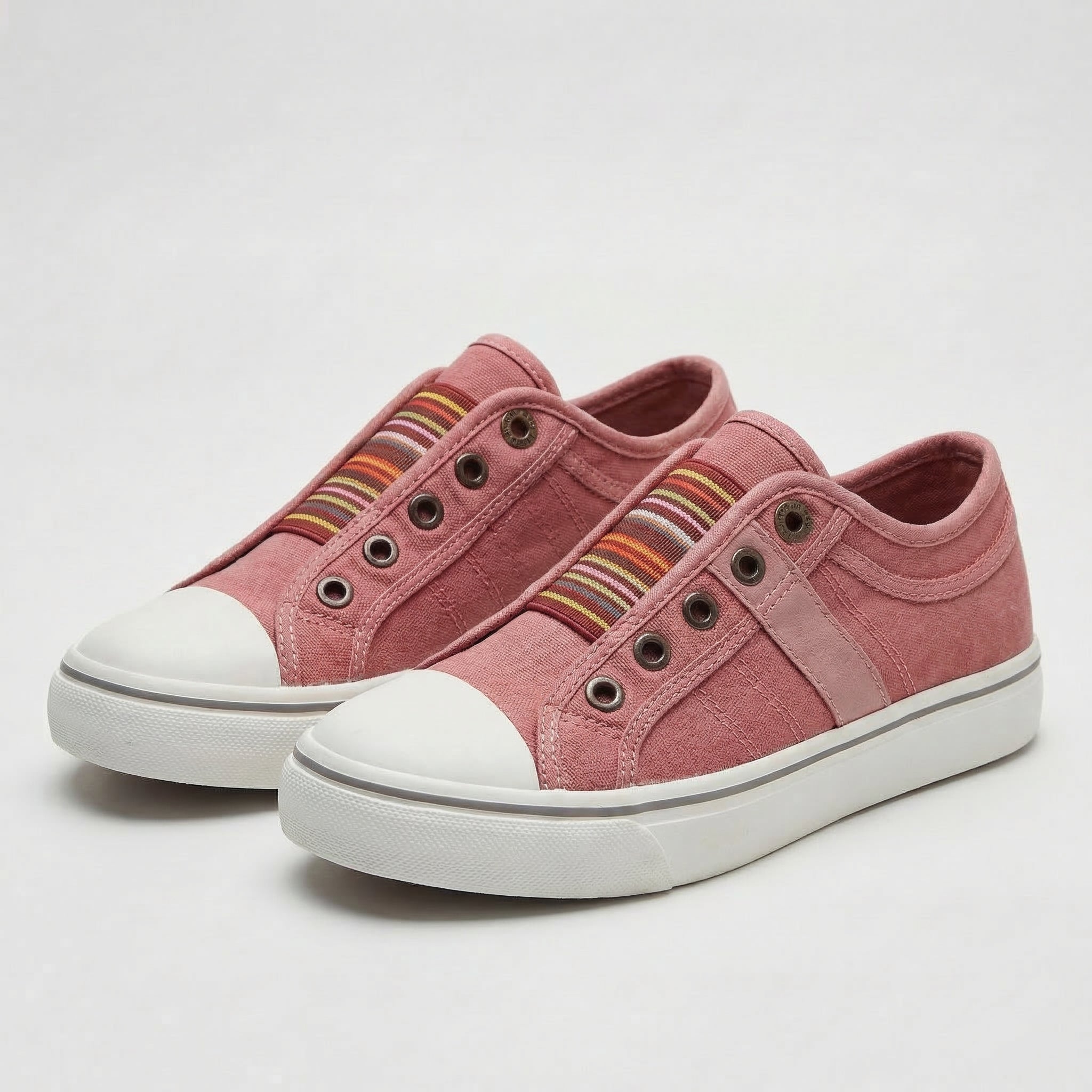 Hanna | Mugavad Slip-On Sneakers